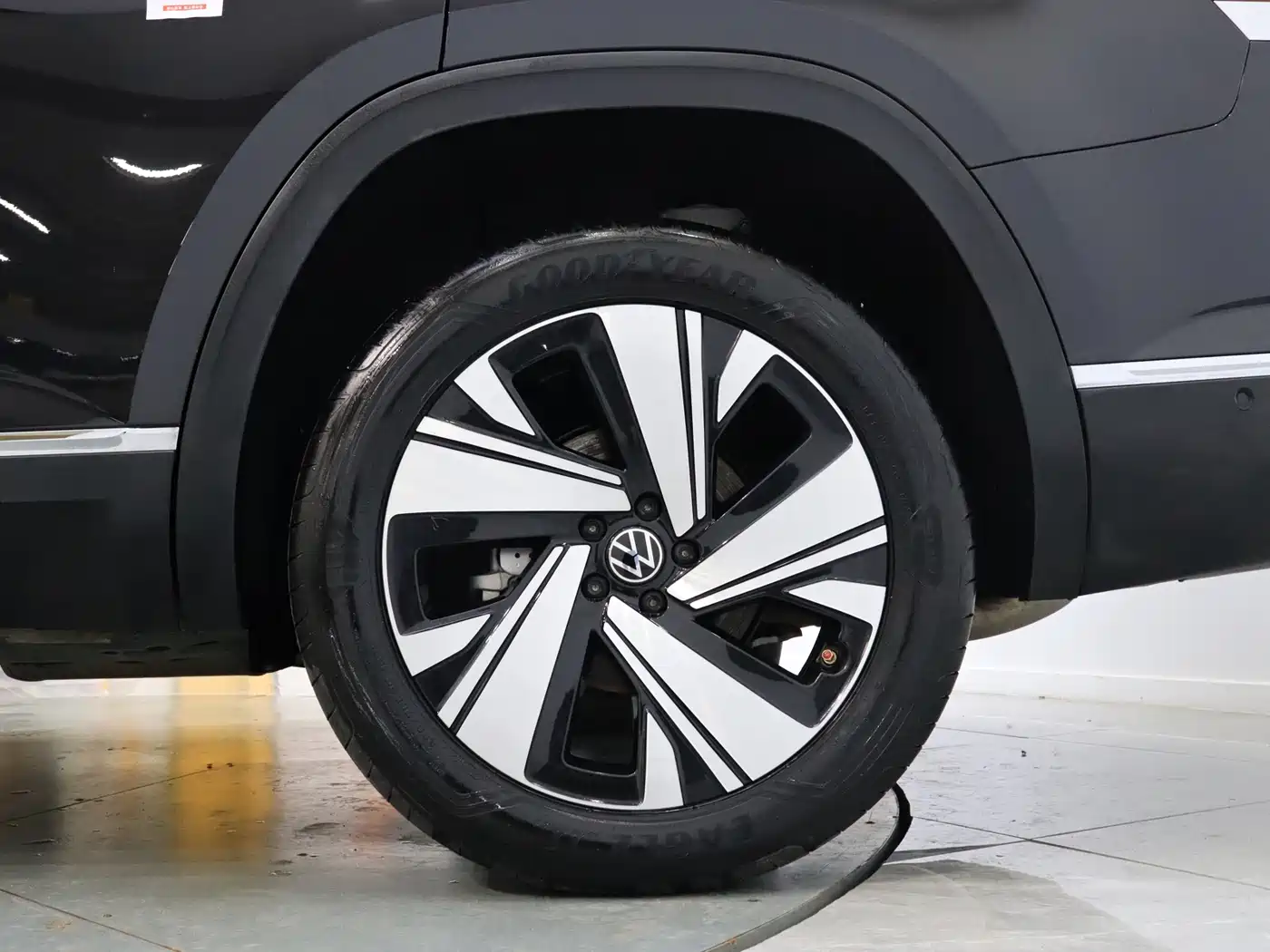 VOLKSWAGEN TOURANG