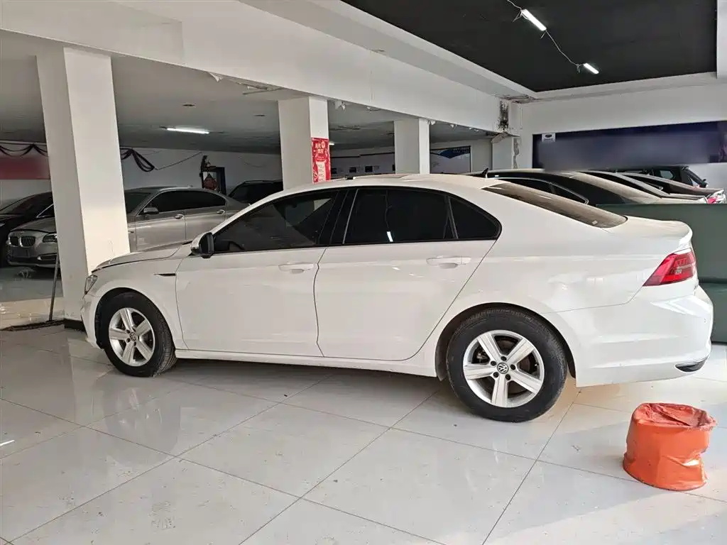 Volkswagen Lamando 2021 230TSI DSG Fashion Edition фото 5