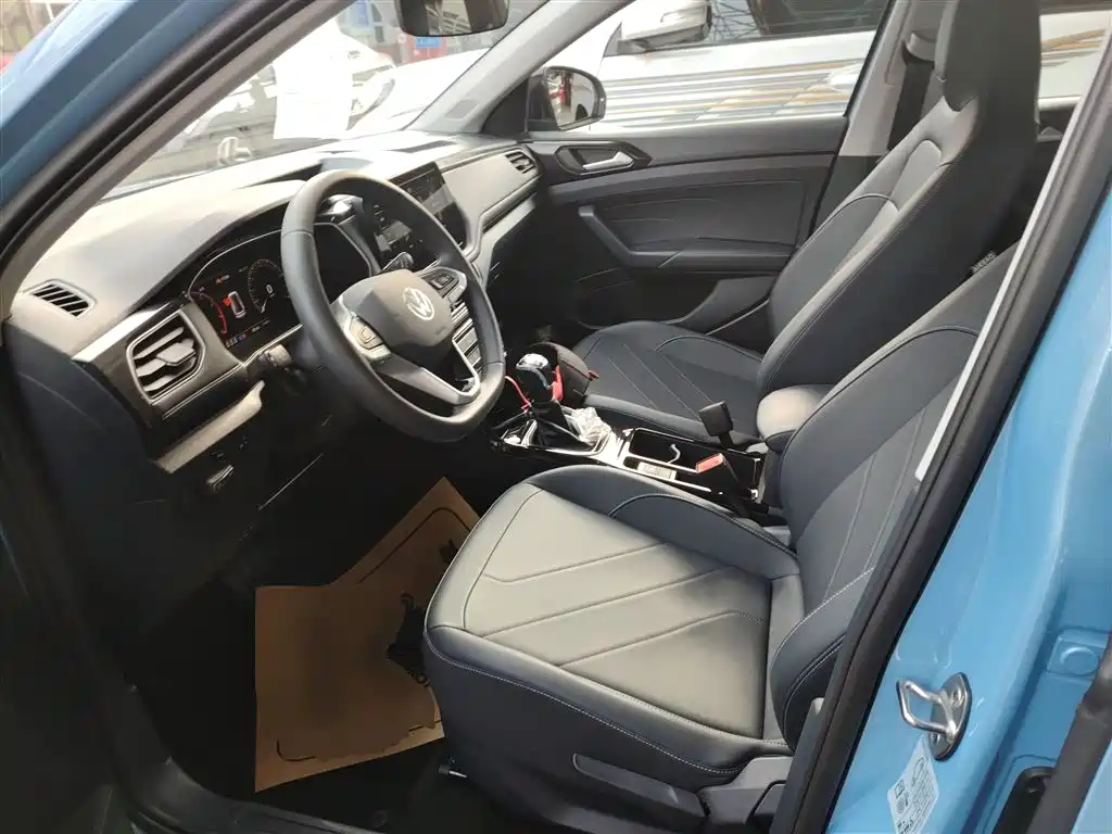 Volkswagen Tharu 2025 New Edge 300TSI Enjoyment Edition фото 15