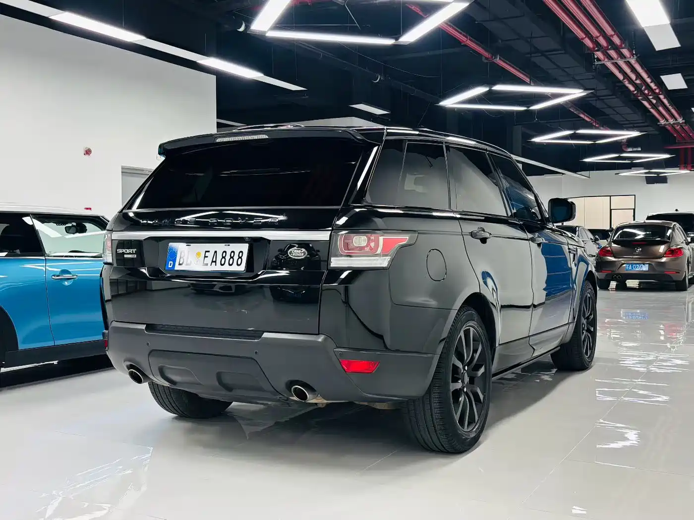 Land Rover Range Rover Sport фото 9