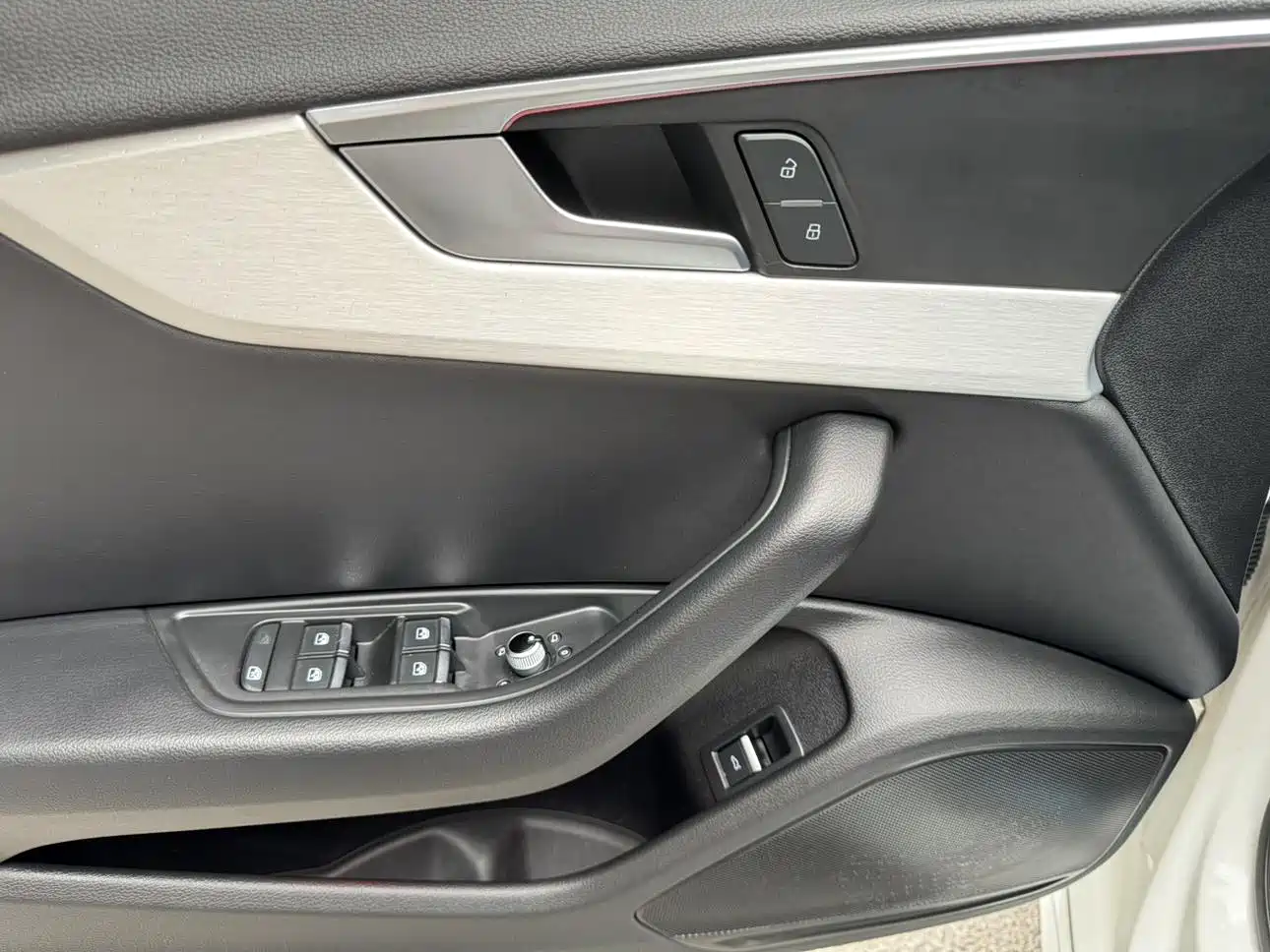 Audi A4L 2020 40 TFSI Fashion Dynamic Edition фото 29