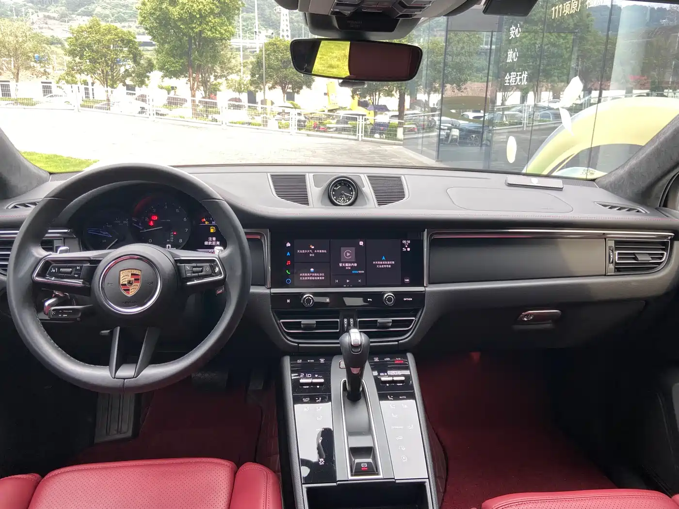 Porsche Macan 2024 Macan 2.0T фото 3