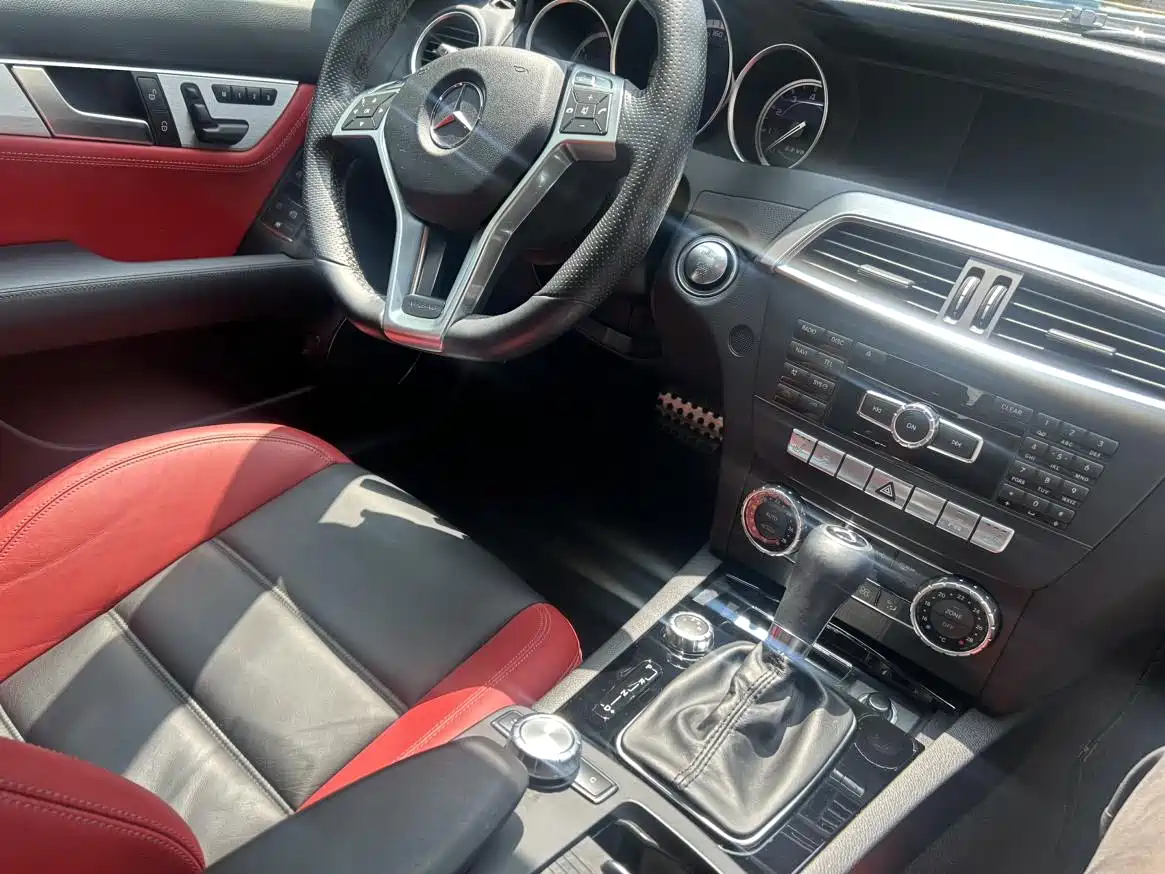 Mercedes-Benz C-Class AMG 2012 AMG C 63 Sport фото 11