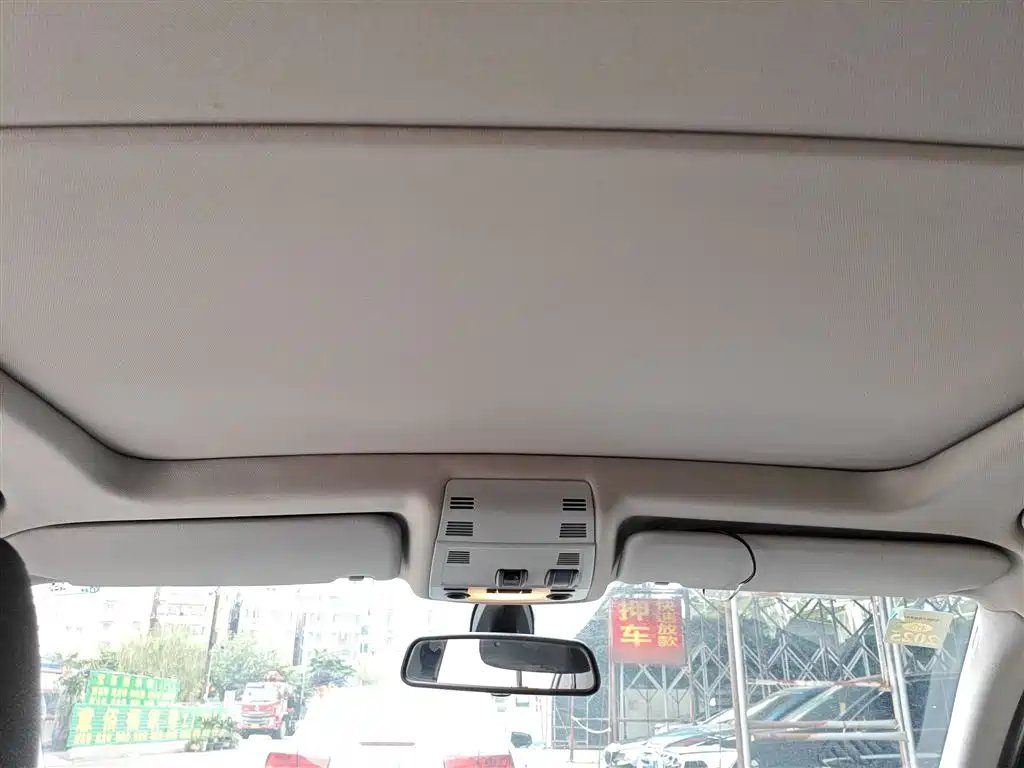 BMW X1 2013 sDrive18i Leading фото 18