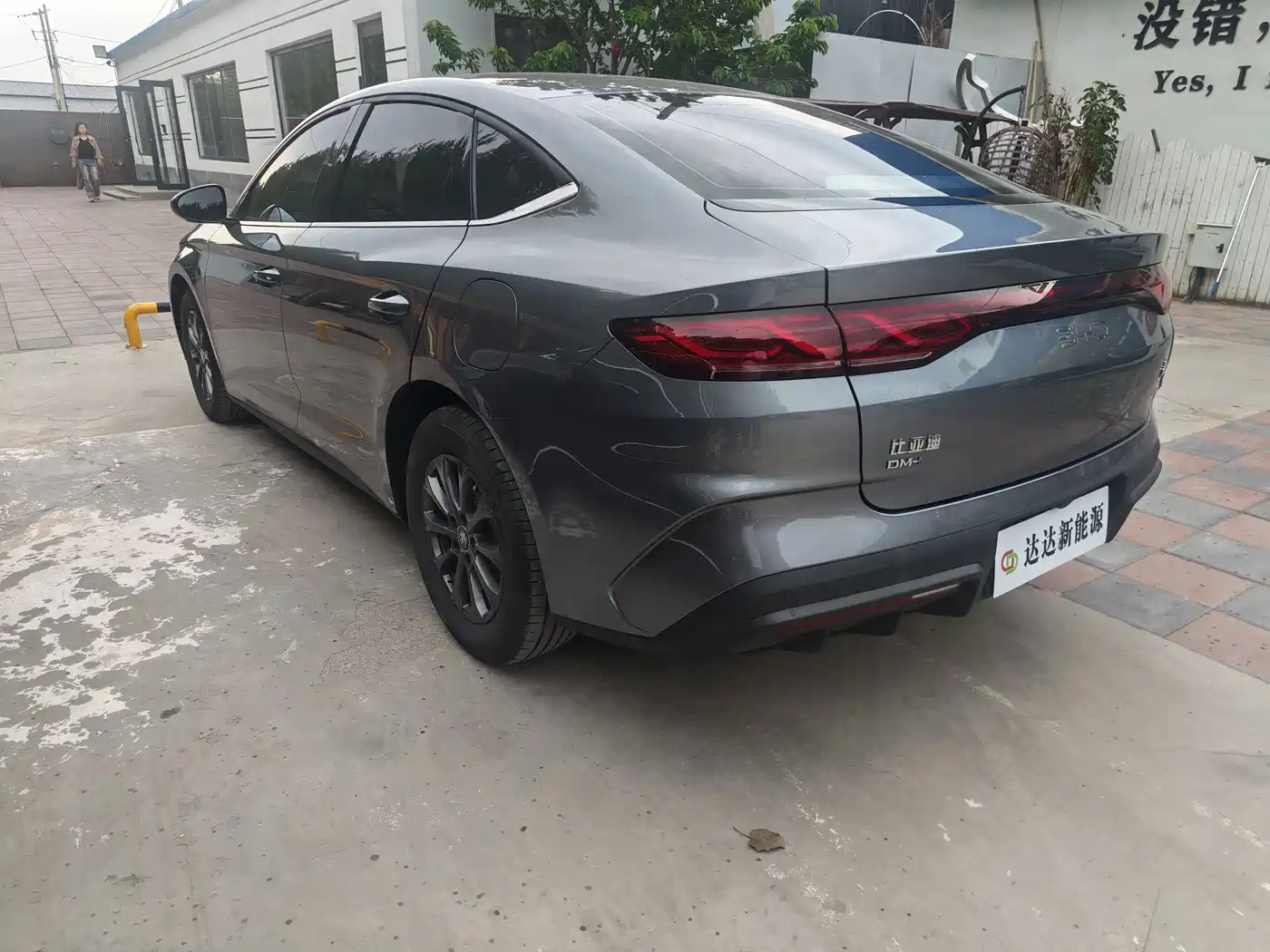 BYD Qin L 2024 DM-i 80KM Leading Edition фото 3
