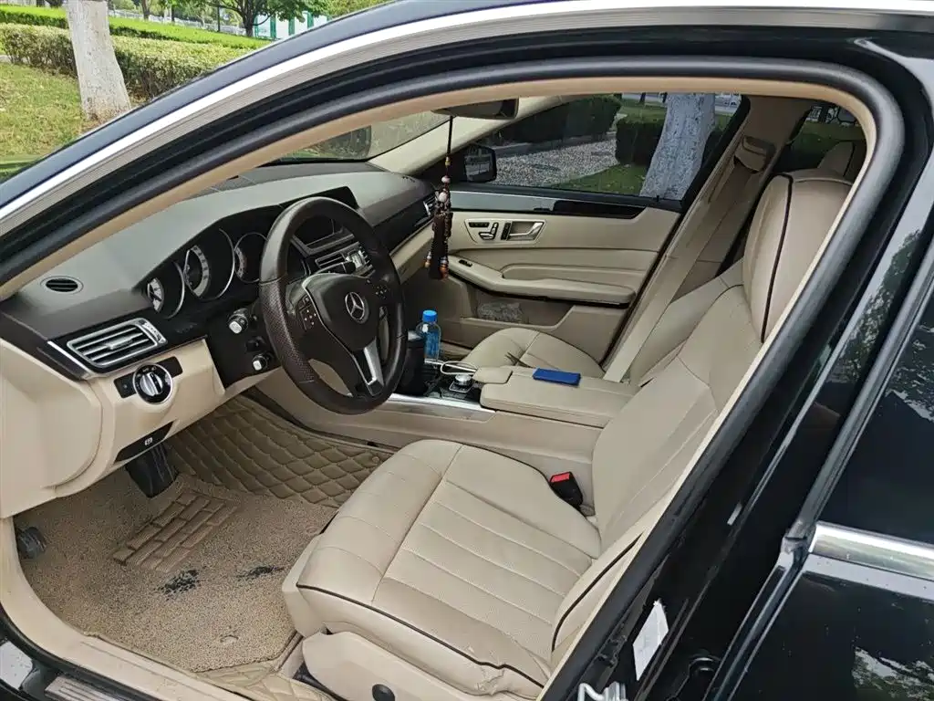 Mercedes-Benz E-Class 2015 E 260 L Sport Fashion фото 8