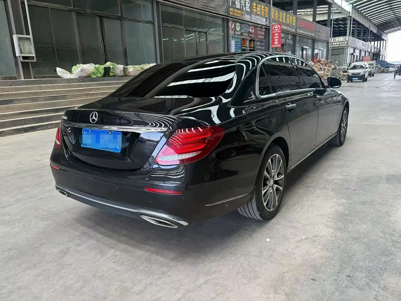 Mercedes-Benz E-Class 2016 E 200 L фото 6