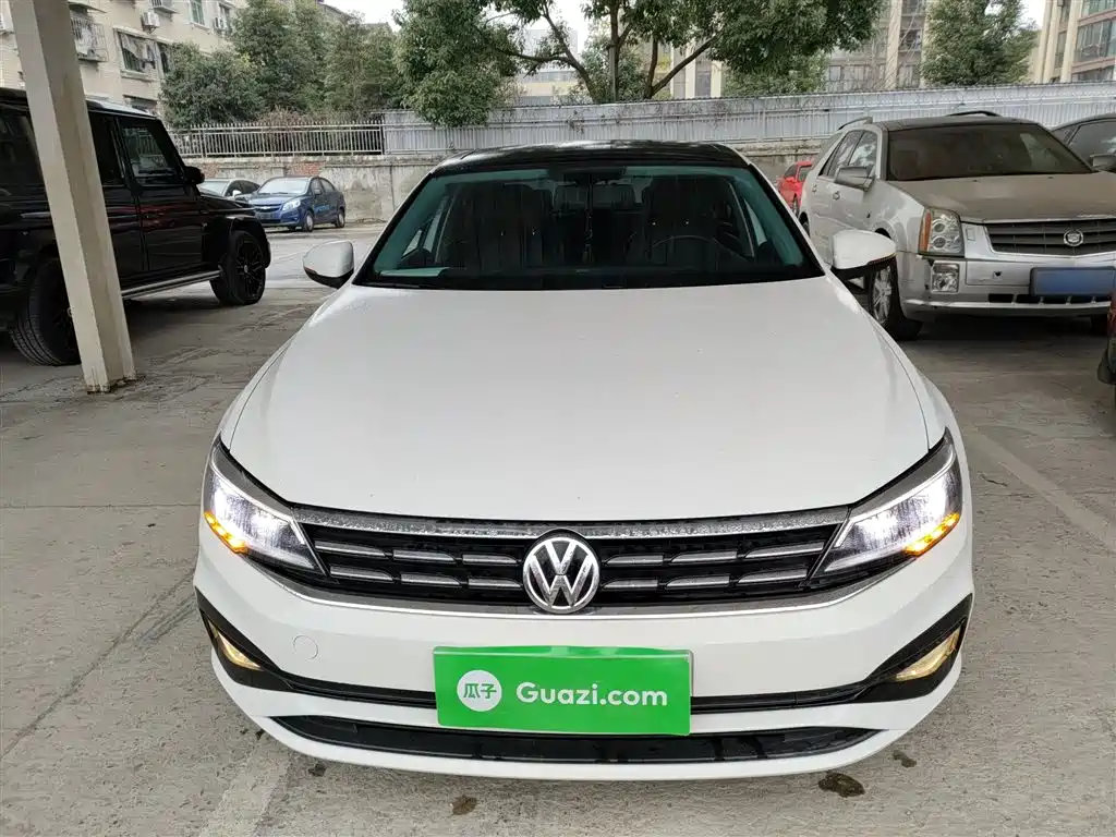 Volkswagen Lamando 2021 Facelift 280TSI DSG Comfort Edition фото 3