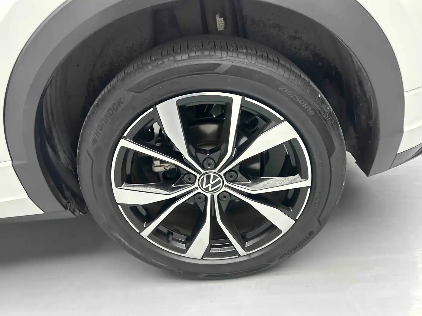 Volkswagen T-ROC 2023 300TSI DSG 2WD Dawn Edition фото 8