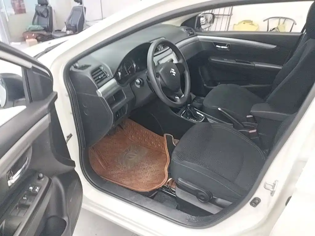 Suzuki Alivio 2017 2015 1.6L Automatic Comfort