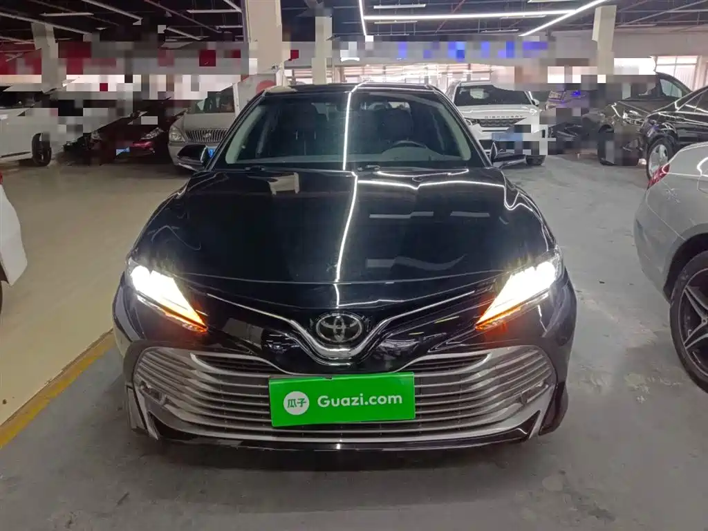 Toyota Camry 2018 2.5G Luxury Edition фото 3