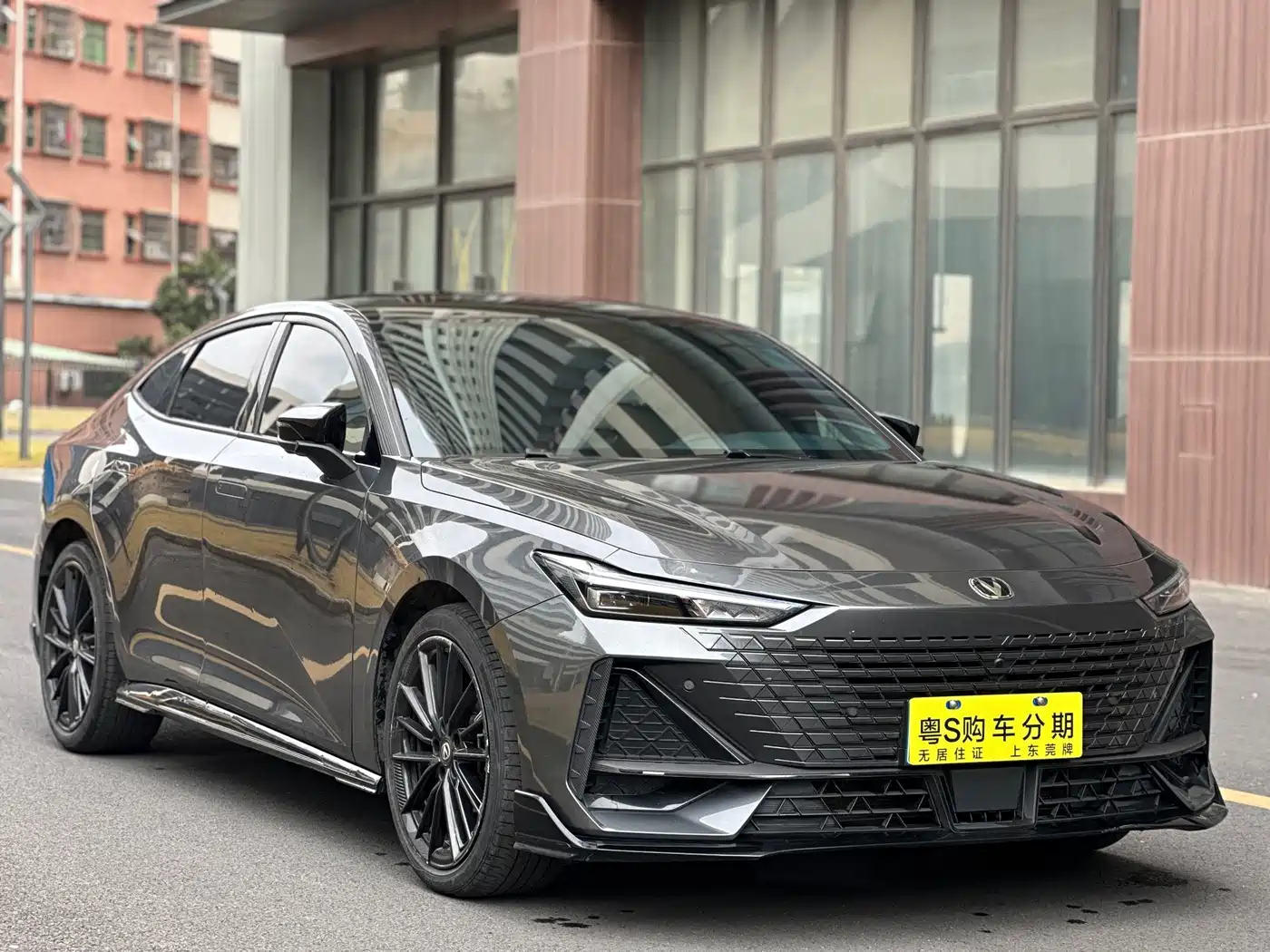 CHANGAN UNI-V