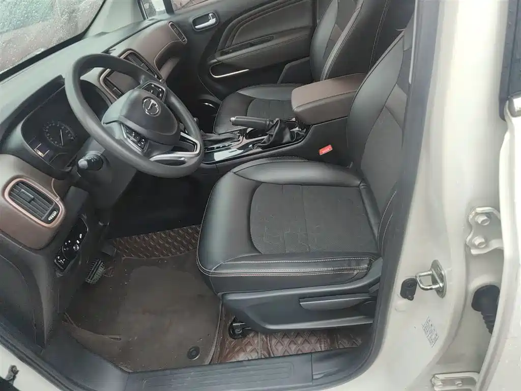 GAC Trumpchi Trumpchi GS3 2017 150N Automatic Elite фото 15