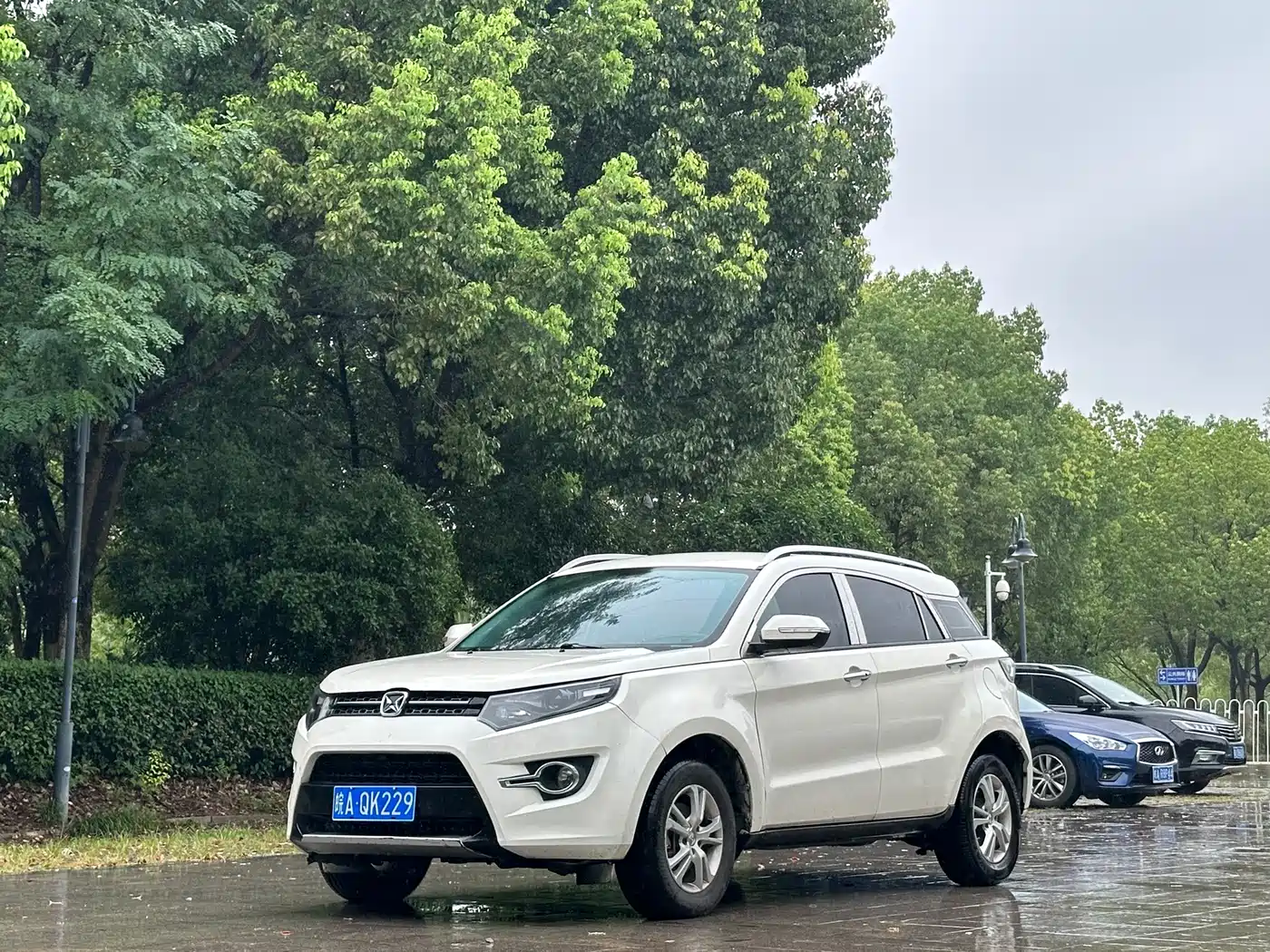 Jiangling Yusheng S330 2017 2016 1.5L GTDi Automatic 2WD Premium Edition