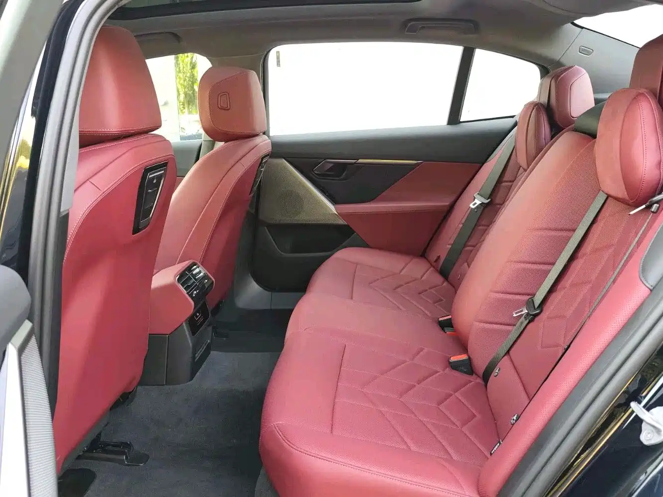 BMW i5 2025 2025 eDrive 35L M Sport Package