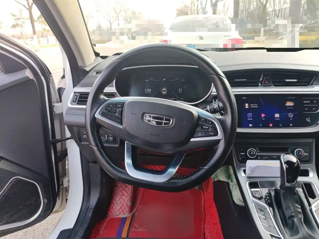 Фото 3 - Geely Emgrand