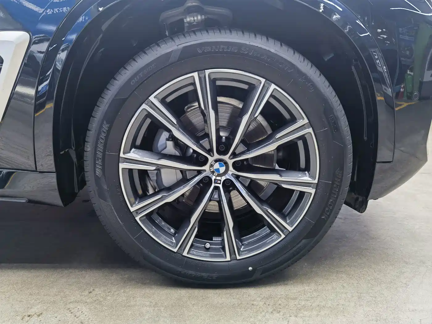 BMW X5 2026 2023 xDrive 30Li M Sport Package