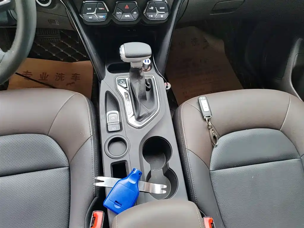 GAC Trumpchi Trumpchi GS4 2017 235T Automatic 2WD Luxury Smart Connected Edition фото 14