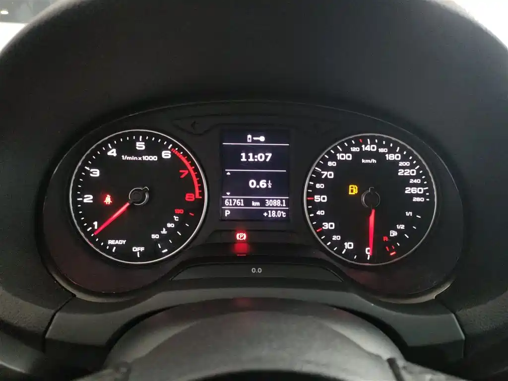 Audi A3 2018 30th Anniversary Limousine 35 TFSI Progressive фото 12