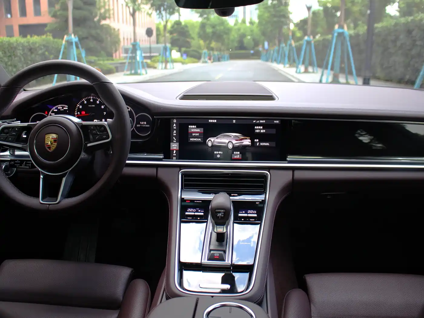 Porsche Panamera 2020 Panamera 10th Anniversary Edition 2.9T фото 8