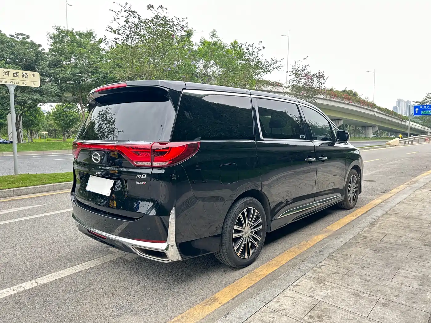 GAC Trumpchi Trumpchi M8 2021 Leading Show Series 390T Prestige Edition фото 6