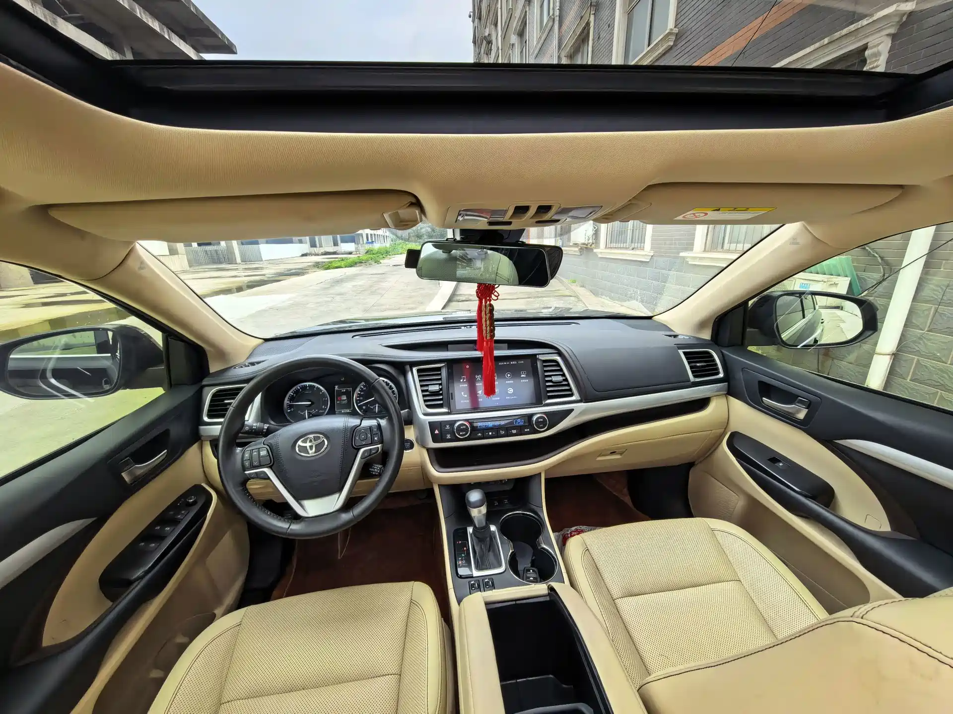 Фото 7 - Toyota Highlander