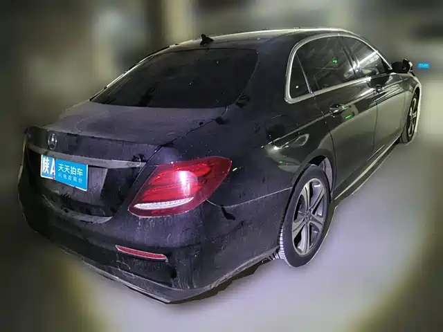 Mercedes-Benz E-Class 2019 E 200 L — фото 2