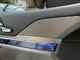Фото 6 - BMW 7 Series