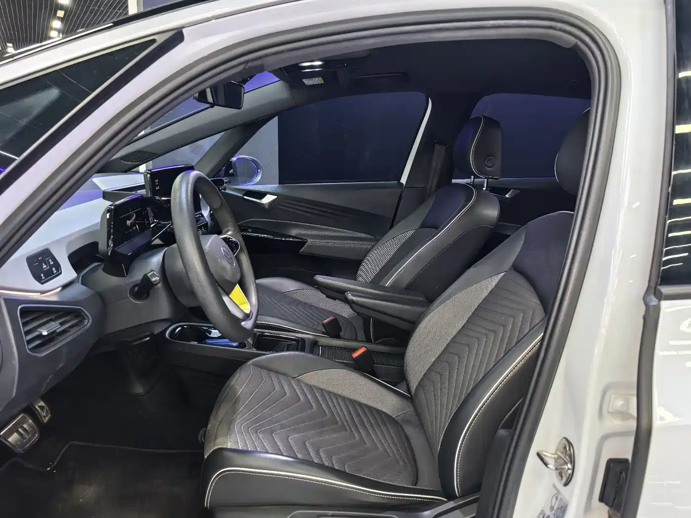 Volkswagen ID.3 2023 Pure Smart Edition фото 7