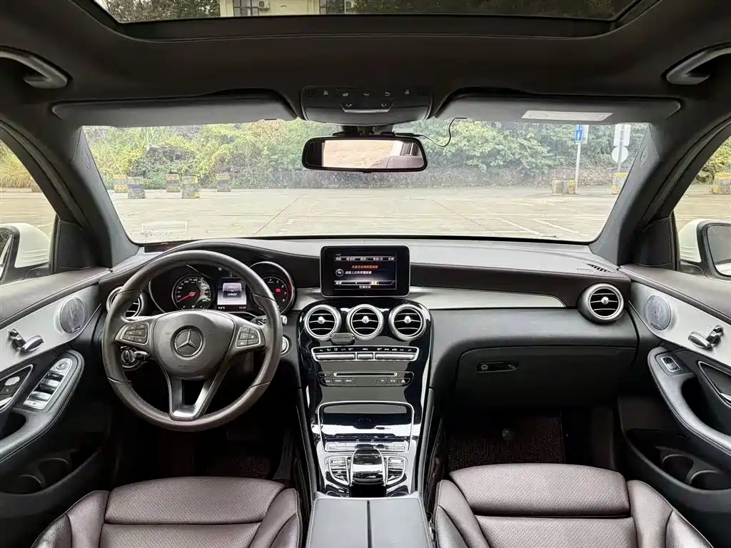Mercedes-Benz GLC 2017 GLC 200 4MATIC фото 17