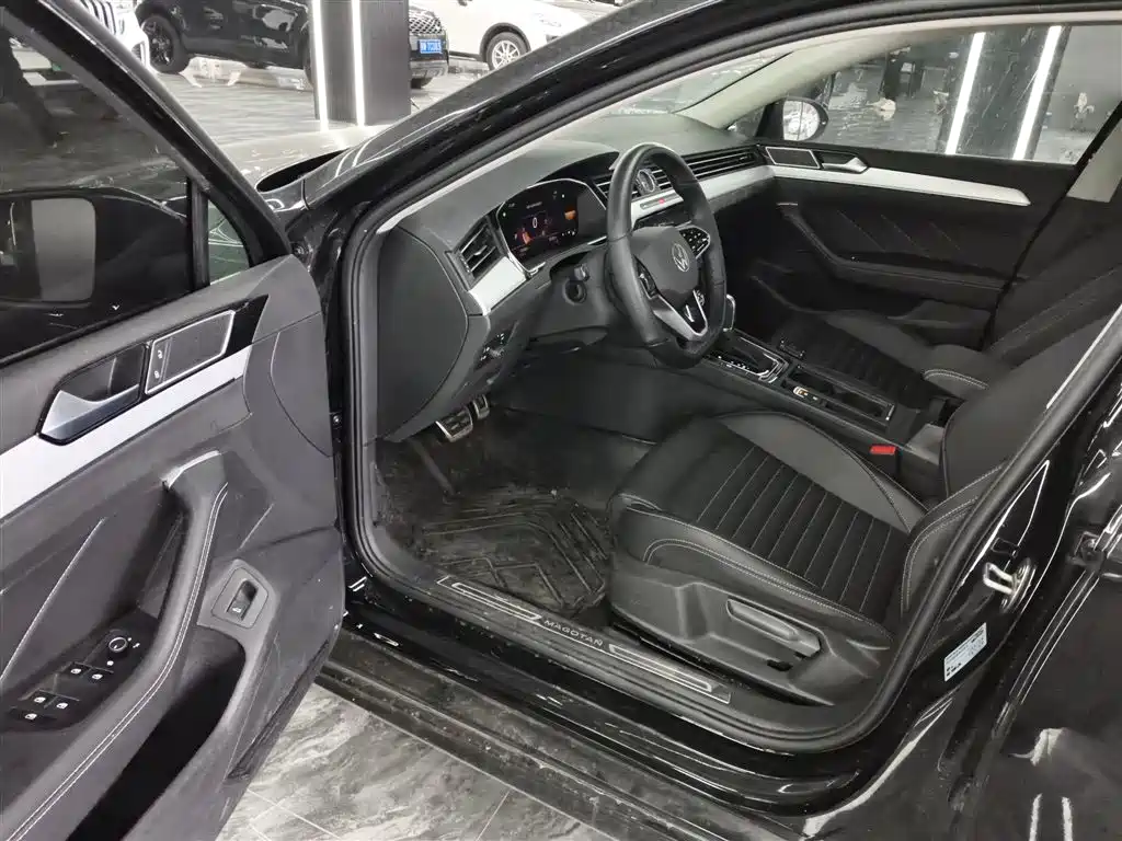 Volkswagen Magotan 2025 Popular Edition 280TSI DSG Comfort фото 12