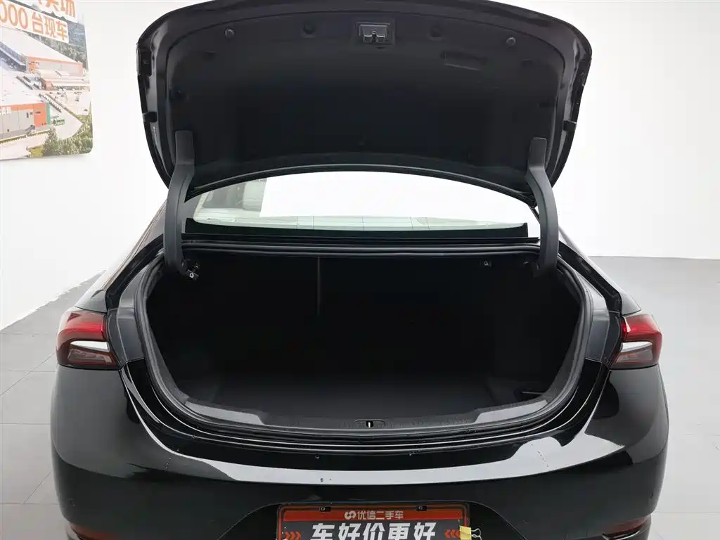 Buick LaCrosse 2019 28T Elite Edition фото 16