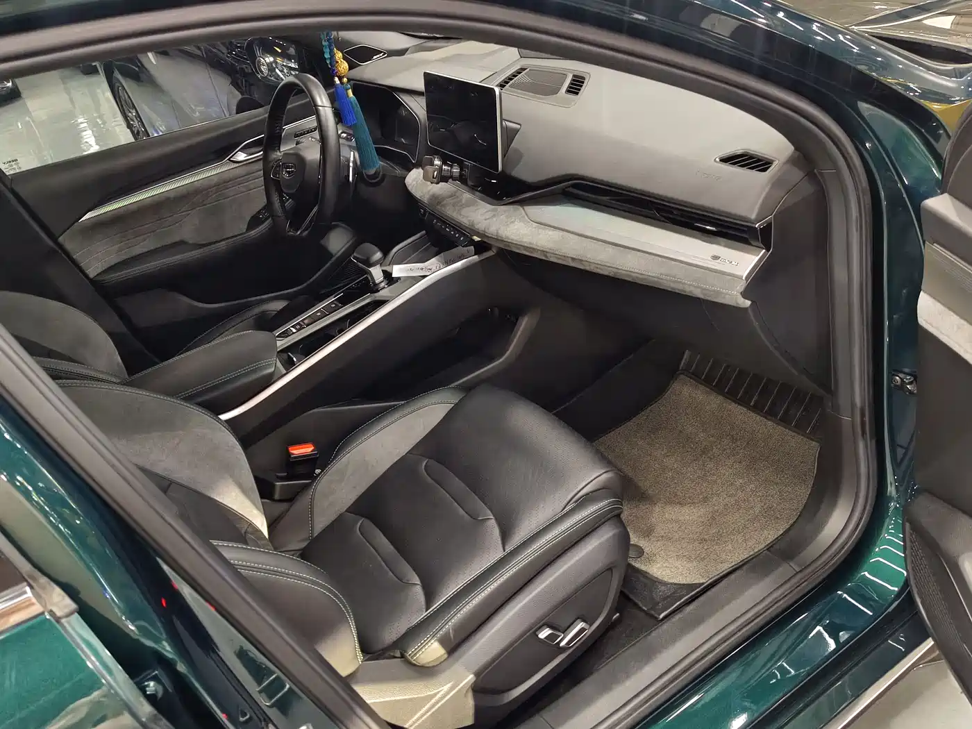 GEELY AUTOMOBILE XINGRUI