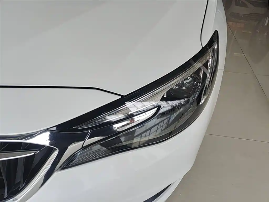 Buick Excelle 2021 Exemplar 1.5L Auto Elite фото 24