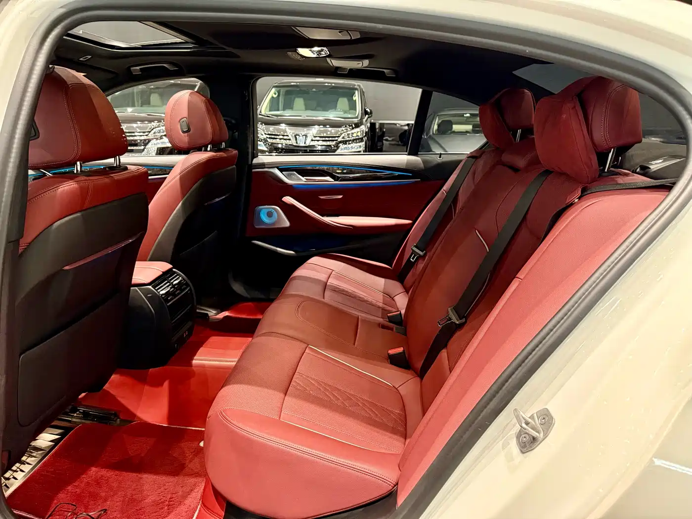 BMW 5 Series 2022 Model Second Facelift 525Li M Sport Package фото 13