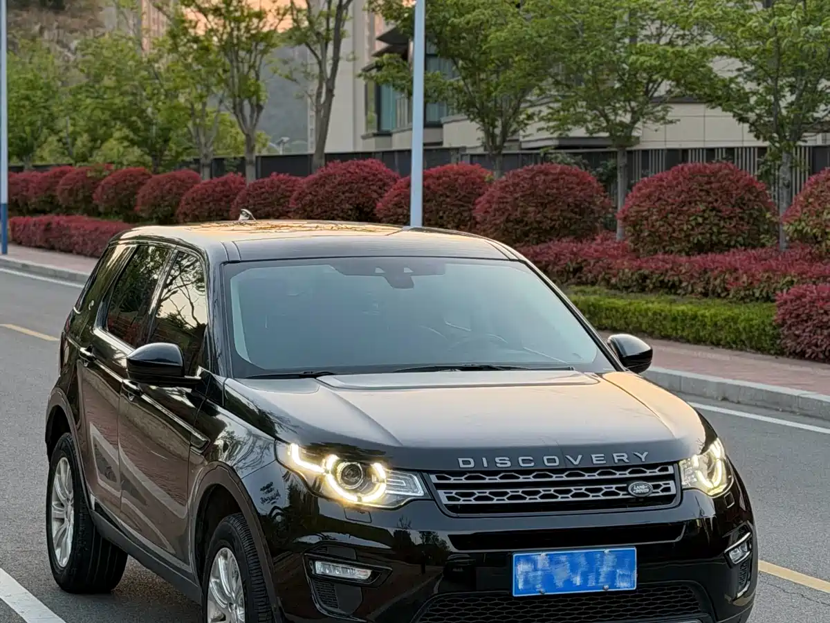 Land Rover Discovery Sport 2018 240PS SE Edition фото 3