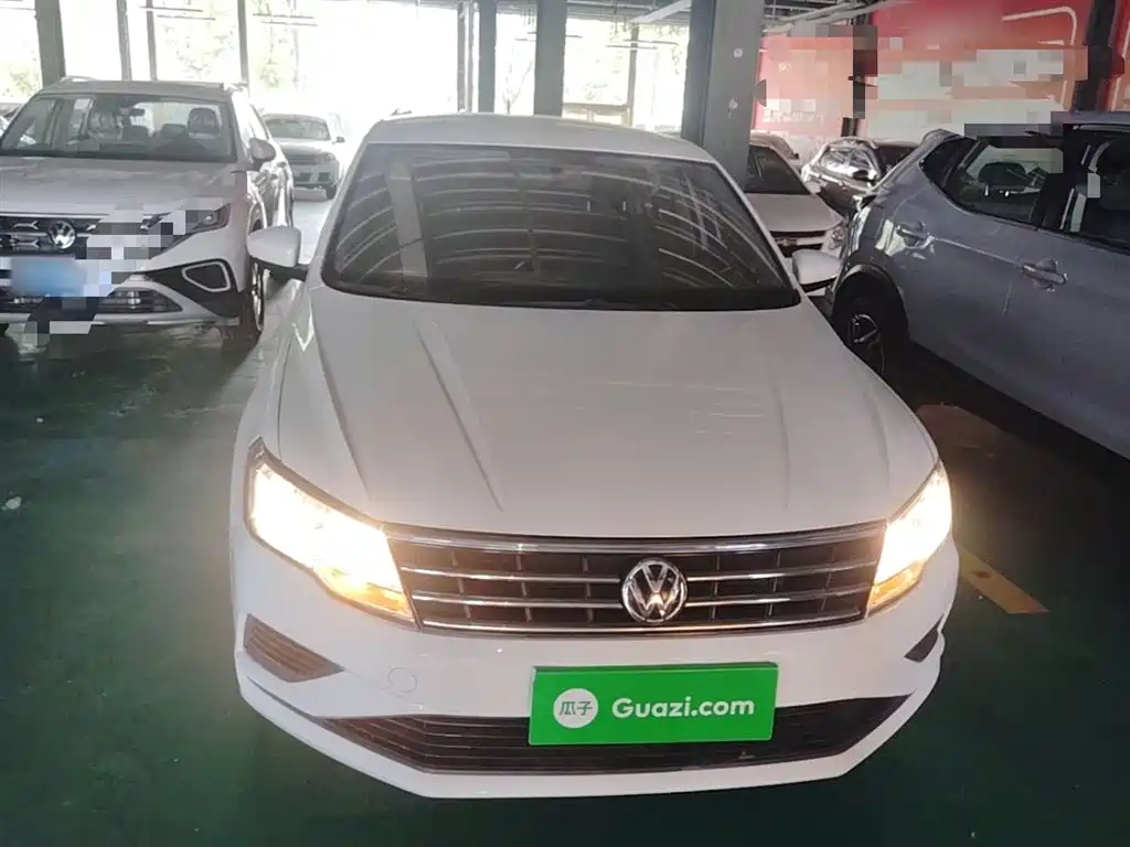 Volkswagen Jetta 2017 1.5L Manual Fashion фото 3
