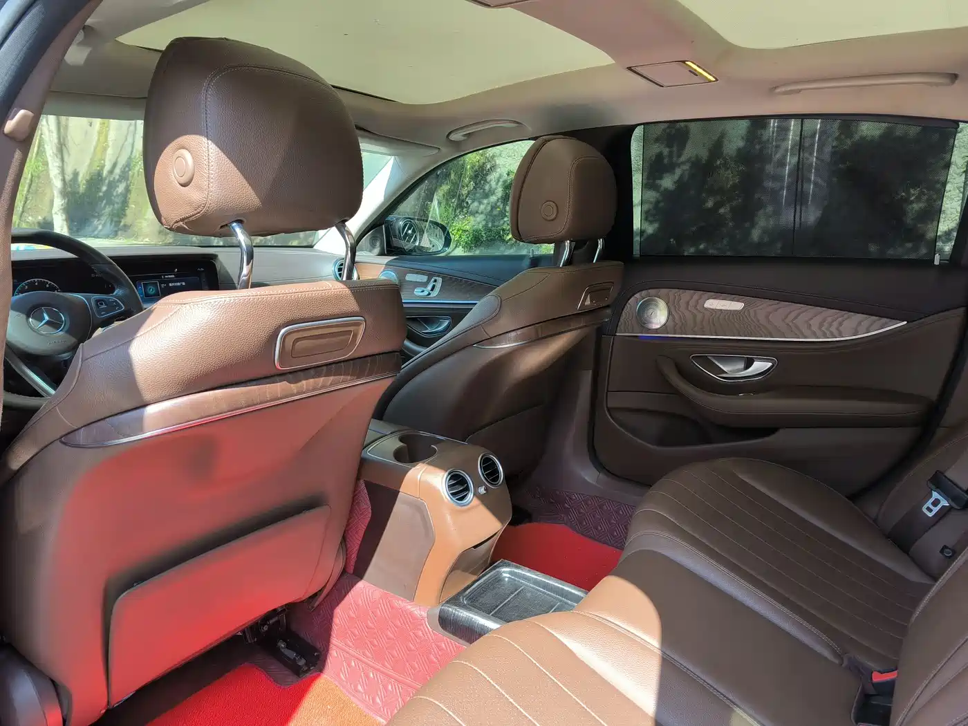 Mercedes-Benz E-Class 2018 E 300 L Luxury фото 8