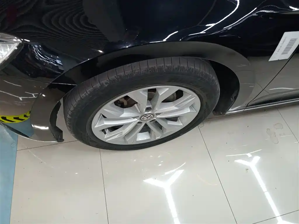 Volkswagen Magotan 2018 330TSI DSG Luxury фото 25