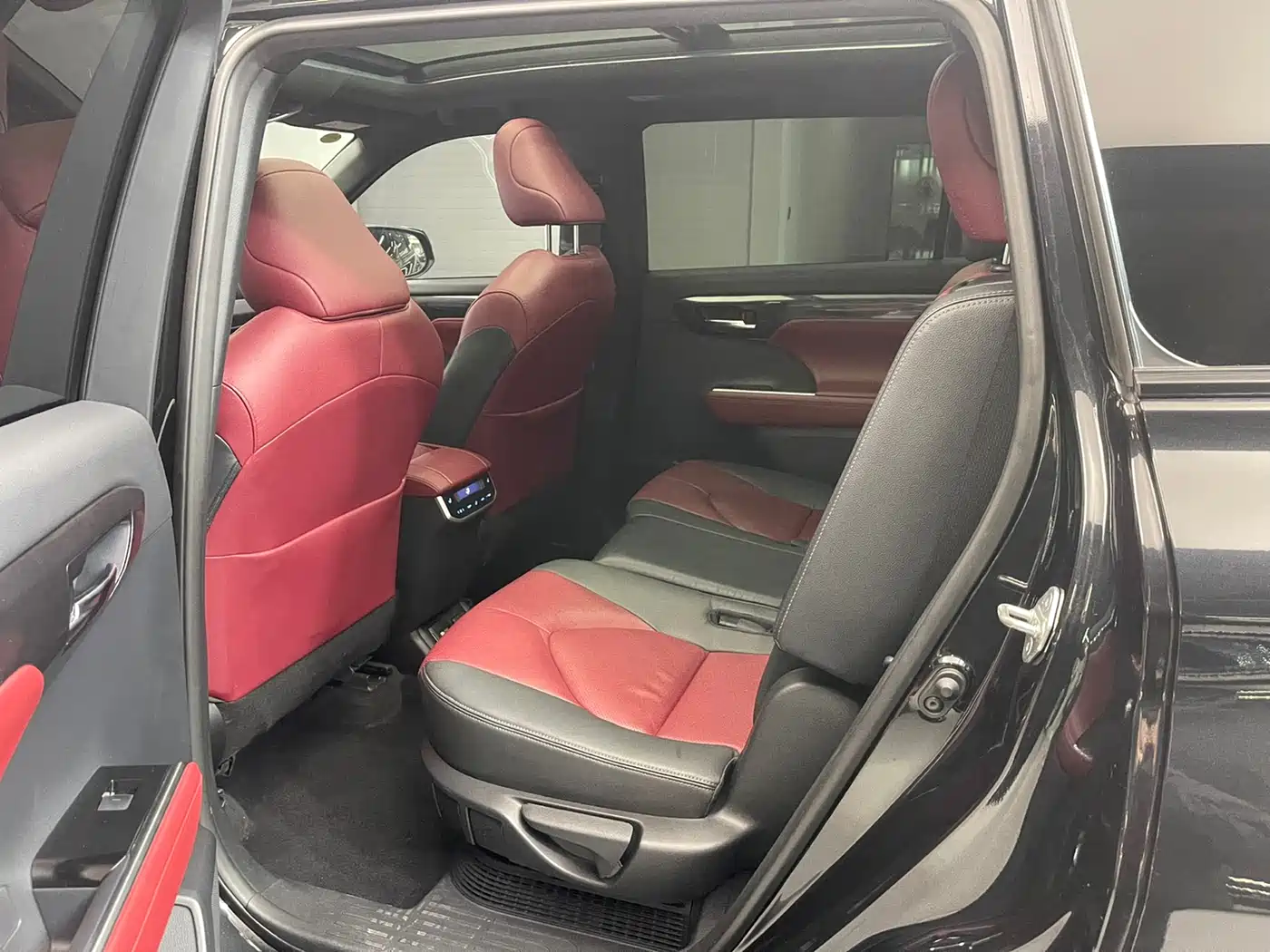 Toyota Crown Kluger 2021 2.5L HEV AWD Flagship Edition фото 11