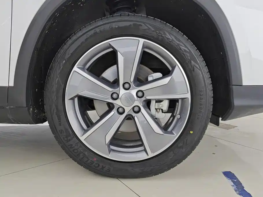 Photo 6 - Geely Haoyue L