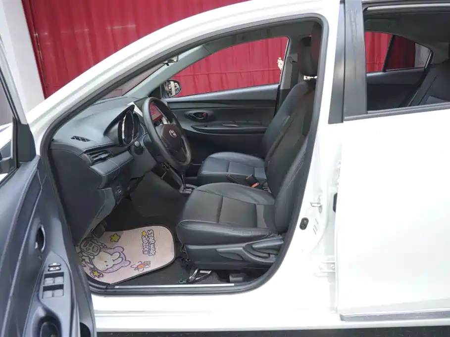 Toyota YARiS L Zhi Xiang 2017 1.5E CVT Charming Edition фото 15