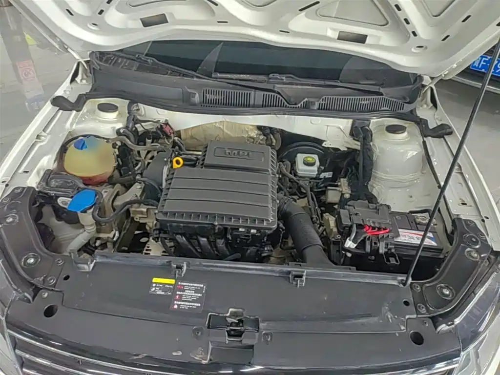 Volkswagen Lavida 2017 1.6L Automatic Trend Edition фото 20
