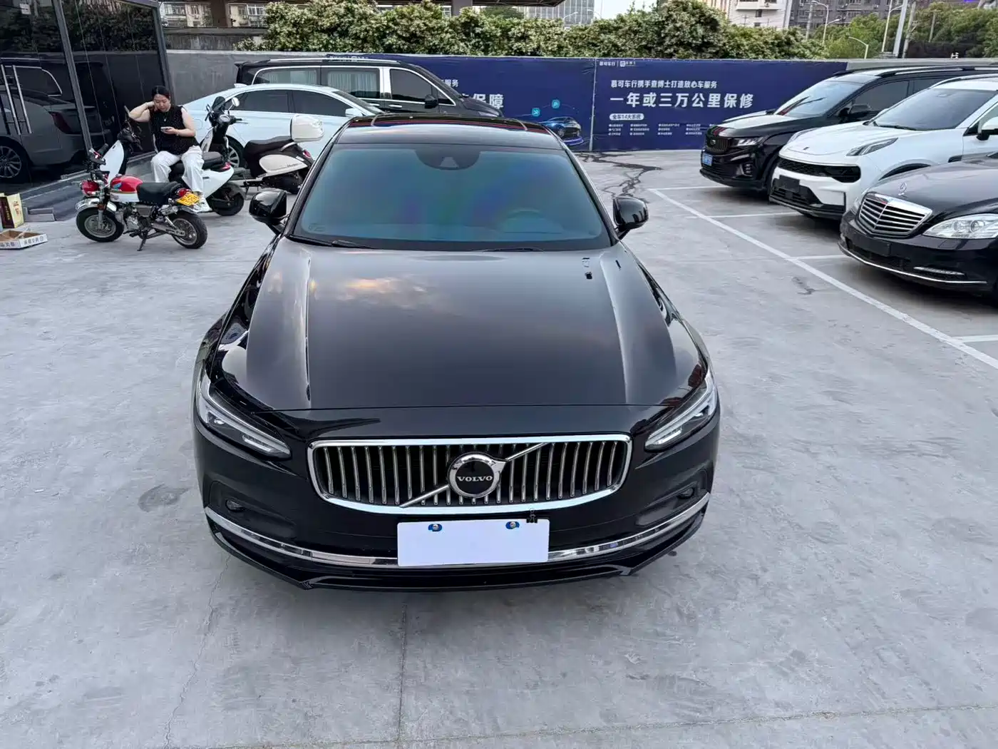 Фото 2 - Volvo S90