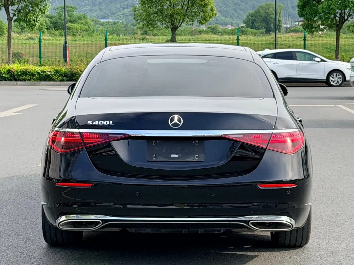 Mercedes-Benz S-Class 2023 Model S 400 L Luxury Edition фото 5