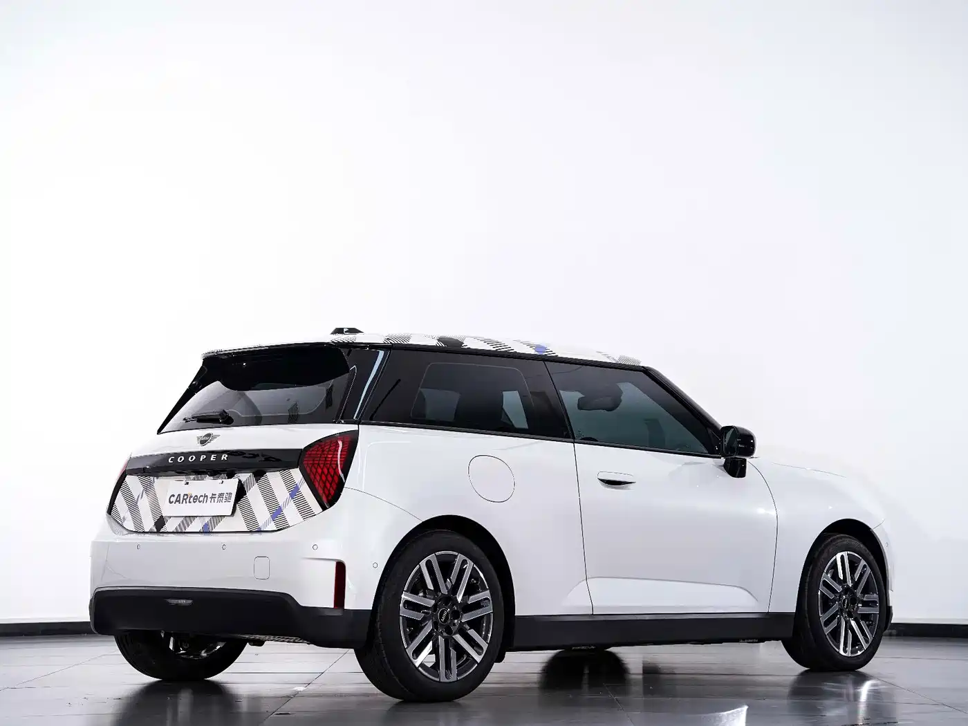 MINI Electric MINI COOPER 2025 2025 Model 456km COOPER E Classic