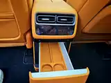Фото 19 - Li Auto i6