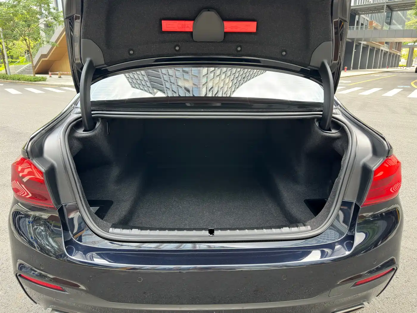 BMW 5 Series 2020 525Li M Sport Package фото 21