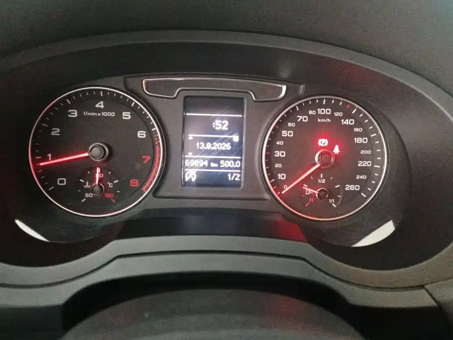 Фото 14 - Audi Q3