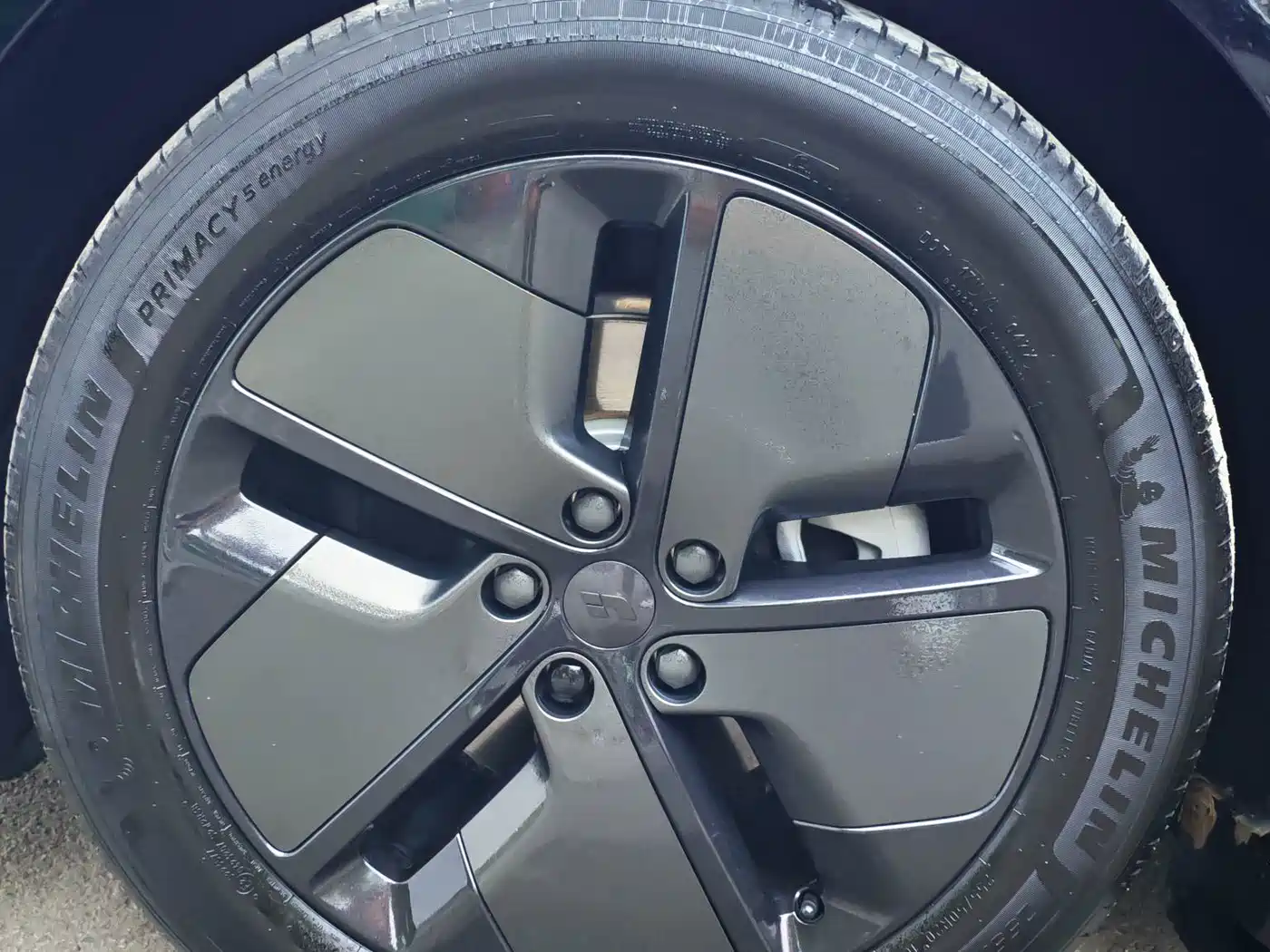 Li Auto i6 2026 2025 2WD Base Model